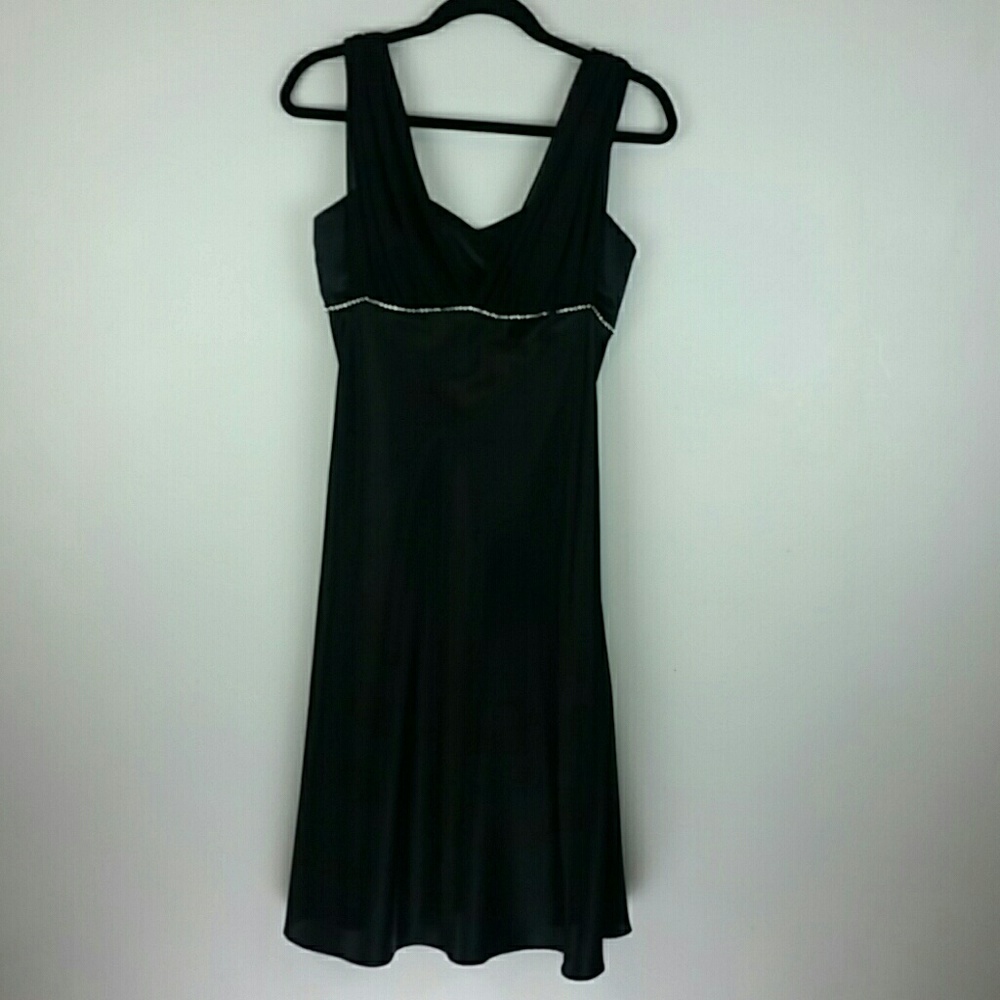 Juno Smooth Black Dress with Diamonds